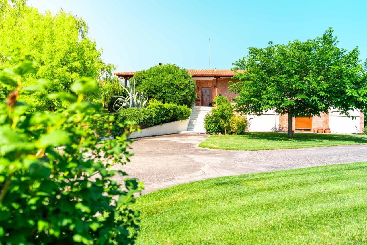 Villa Bougainvillea Epanomi Exterior foto